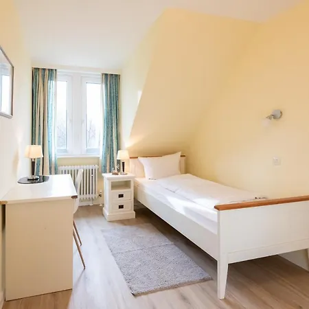 Strandhaus Helene 펜션 *